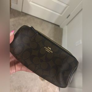 Pen holder / brush or cosmetic holder